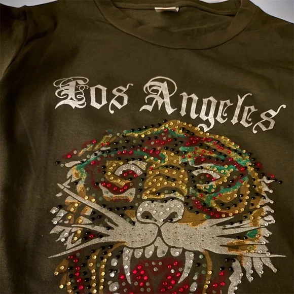 **TRENDING** Y2K Ed Hardy Los Angeles Olive Graphic Tee w/embellishments - Picture 5 of 6